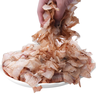 เครื่องปรุงรสอาหารทะเล Katsuobushi 500g ปลาแห้ง Bonito เกล็ดสำหรับทาโกะยากิญี่ปุ่น