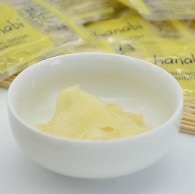 340g ขิงดองหวานจีนฝานขาวและชมพูในขวด
